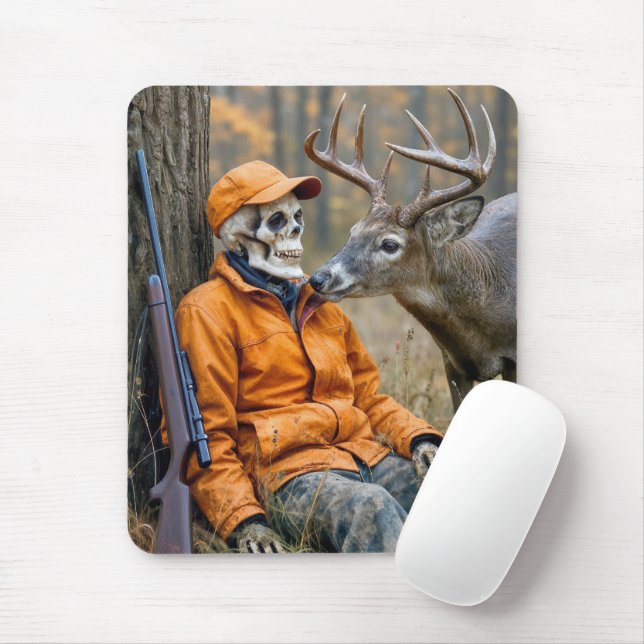 Halloween-jägare skelett med en hane musmatta (Med mus)