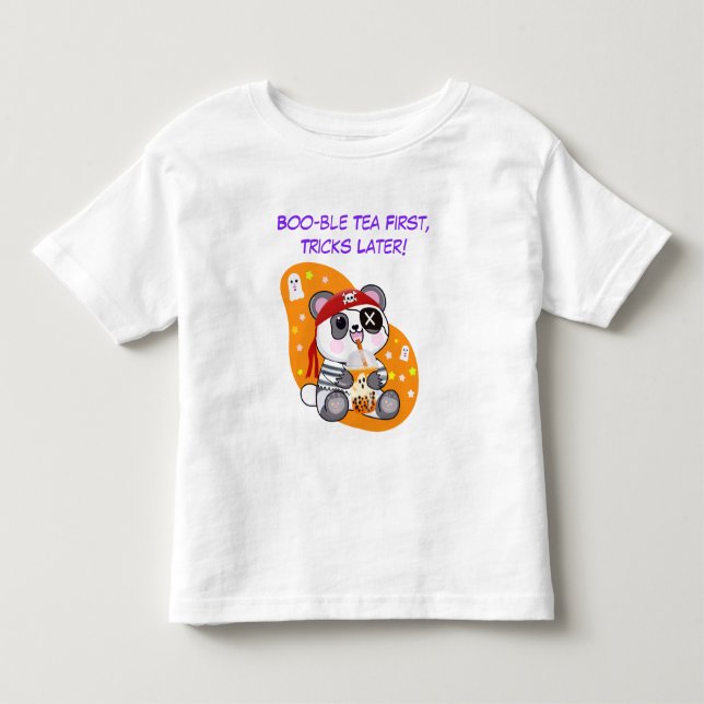 Halloween Kawaii Pirat Panda Drinking Boba Tea T Shirt (Framsida)
