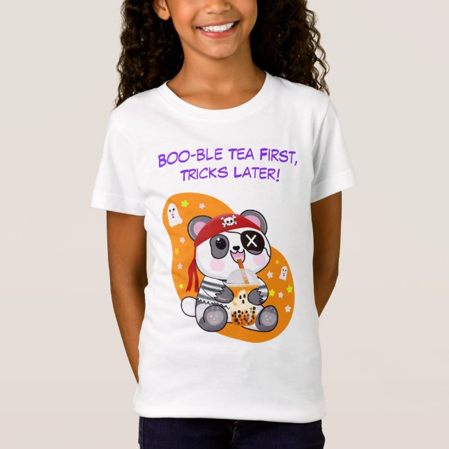 Halloween Kawaii Pirat Panda Drinking Boba Tea T Shirt (Framsida)