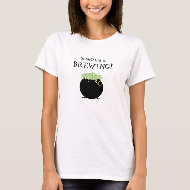 Halloween Kittel Häxa Stew Något bryggs T Shirt (Framsida)