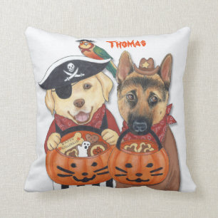 Halloween labb, herde och papegoja i dräkter kudde