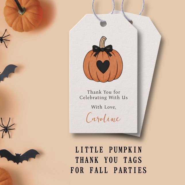 Halloween Liten Pumpa Tack Fördelningsmärke Presentetikett (Designed to coordinate beautifully with little pumpkin and fall baby shower themes.)