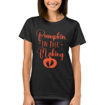 Halloween-mammakläder med pumpa under tillväxt