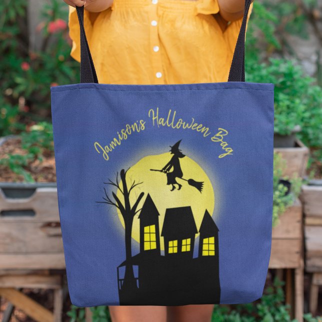 Halloween Månsken Flygande Häxa Kuslig Design Tygkasse (Spooky Halloween flying witch moonlight tote bag with classic trick-or-treat design.)