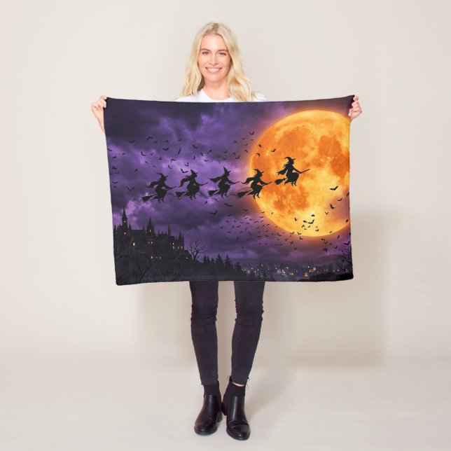 Halloween med måne och häxa fleecefilt (På plats)