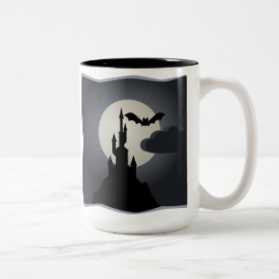 Halloween-mugg med slott, fladdermus och fullmåne Två-Tonad mugg