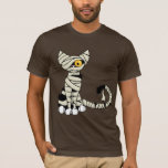 Halloween Mummy Cat T-Shirt<br><div class="desc">Perfekt för kattutformning för Halloween eller som gåva till dem som kärlek Halloween eller katter! En svart katt som är insvept från huvud till tass i bandage. Design © Lisa Marie Robinson</div>