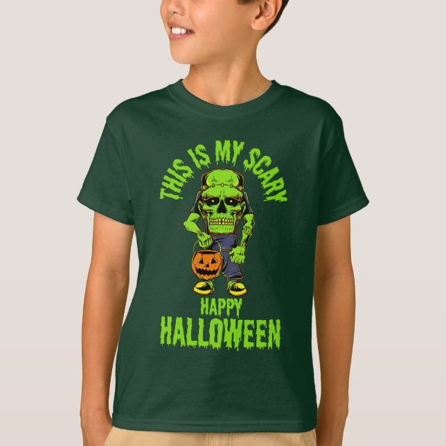 Halloween-natten är en fullt av förtjusning. t shirt (Framsida)