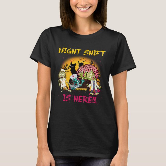 Halloween Night Shift Is Here Nurse Ghost Skeleton T Shirt (Framsida)