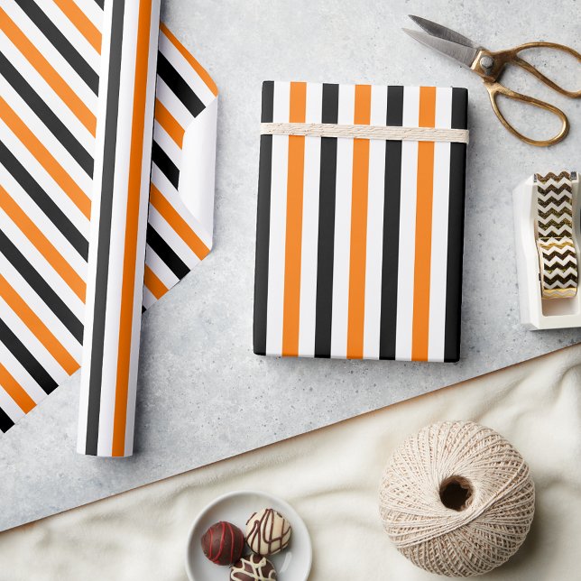 Halloween Orange Black White Rand Mönster Gift Presentpapper (Halloween Orange Black White Stripes Pattern Gift Wrapping Paper)