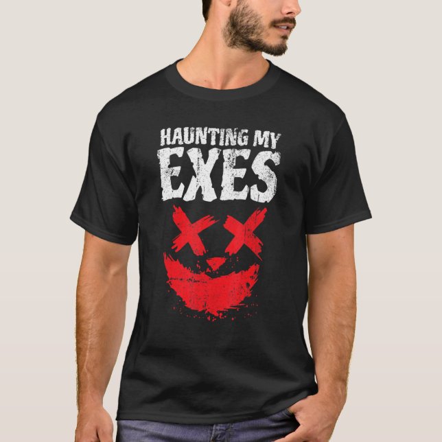 Halloween Party Haunting My Exes Spooky Halloween T Shirt (Framsida)