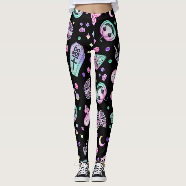 Halloween pastel gothic apothecary och graveyard leggings (Framsida)