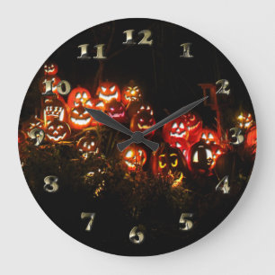 Halloween plats som fylls med jack o lantern stor klocka