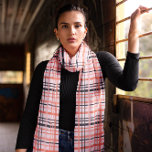 Halloween Play Rosa Mönster Scarf Sjal<br><div class="desc">Denna halsduk ger ett mjukare tag på Halloween med sin rosa plaid mönster, som är sammanvävd med traditionella svartvitt och orangar. Det är en färsk och feminin twist på den klassiska oktober stil, perfekt för att lägga till en liten spooky elegans till alla ensembler. Oavsett om du är på en...</div>