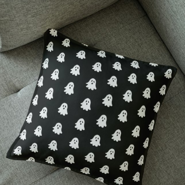 Halloween Playful White Ghost Black Festive  Kudde (Skapare uppladdad)