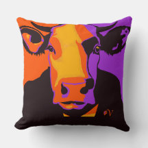 Halloween-poppkonst Cow Pillow