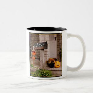 "Halloween Porch" Mugg