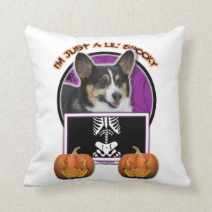 Halloween - precis en spöklika Lil - Corgi Kudde