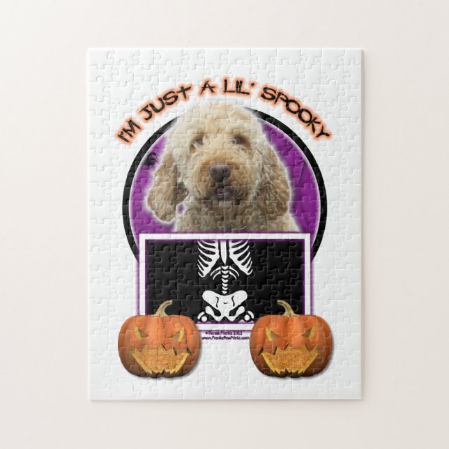 Halloween - precis en spöklika Lil - GoldenDoodle Pussel (Vertikal)