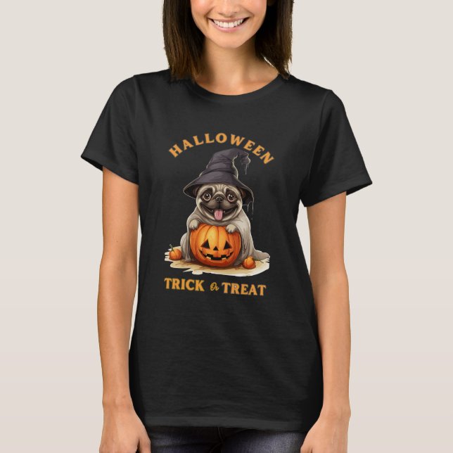 Halloween Pug Bus eller godis T-Shirt (Framsida)