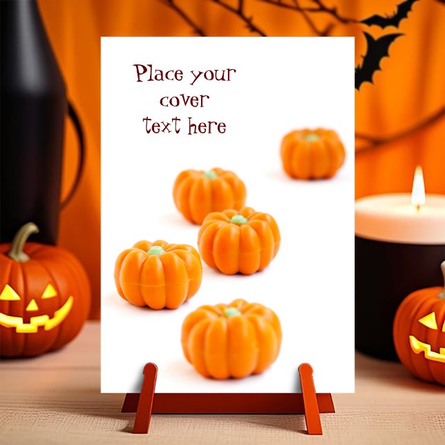 Halloween pumkin candy vykort (Customizable postcard with the image of a group of candies in shape of pumpkin)