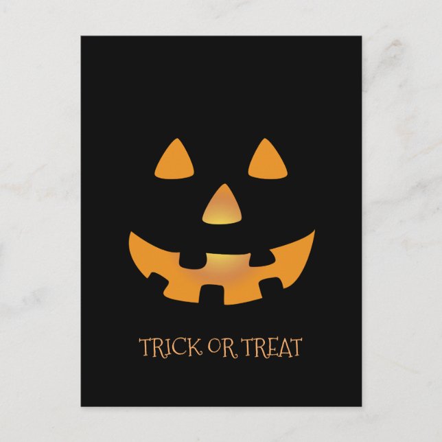 Halloween pumpkin ansikte på svart bakgrund vykort (Framsida)