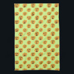 Halloween PUMPKINS Jack-O-Lanternor Kökshandduk<br><div class="desc">Torka av köket med den här roligten pumphandduken. Gör en underbar säsong-husuppvärmning eller bröllop-gåva! Du kan anpassa den och även lägga till text. Kolla min butik för mycket mer färg och mönster!</div>