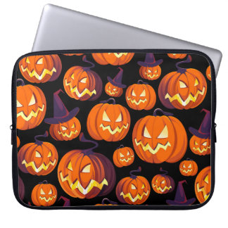 Halloween Pumpkins: Spooky Seamless Mönster. Laptop Fodral