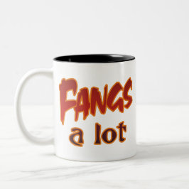 Halloween Punny huggtandtack ett lott Två-Tonad Mugg