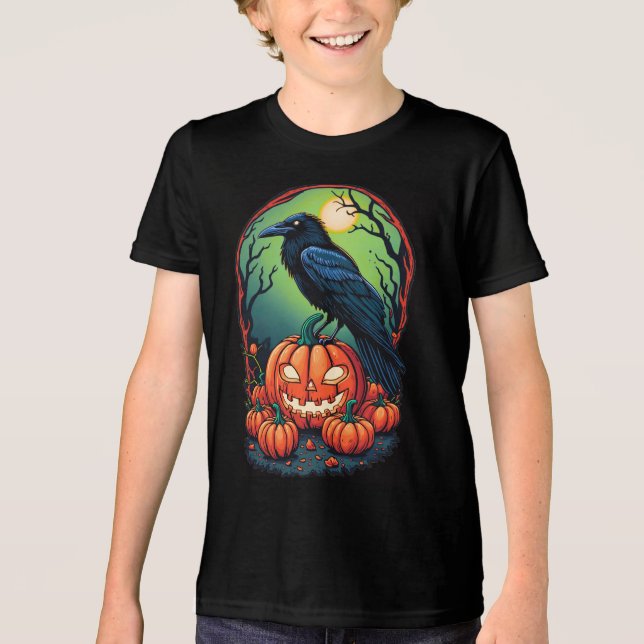 Halloween Raven i en Pumpkin Patch T Shirt (Framsida)