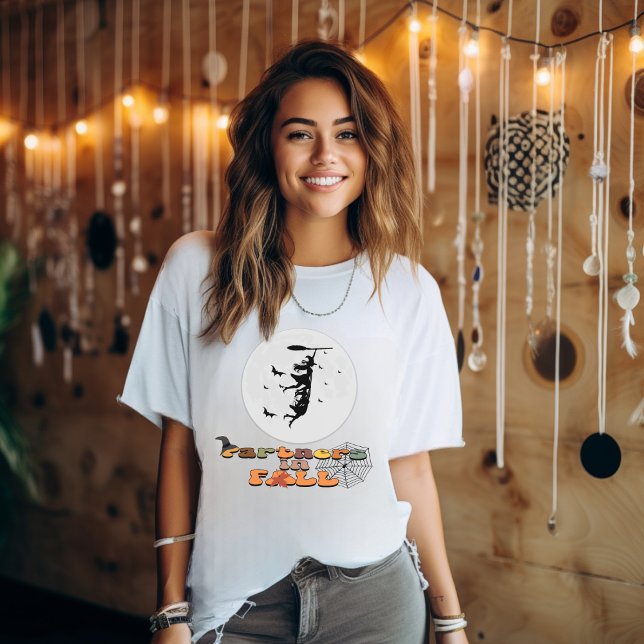 Halloween Retro Vibes | Parter i Fall T Shirt (Skapare uppladdad)