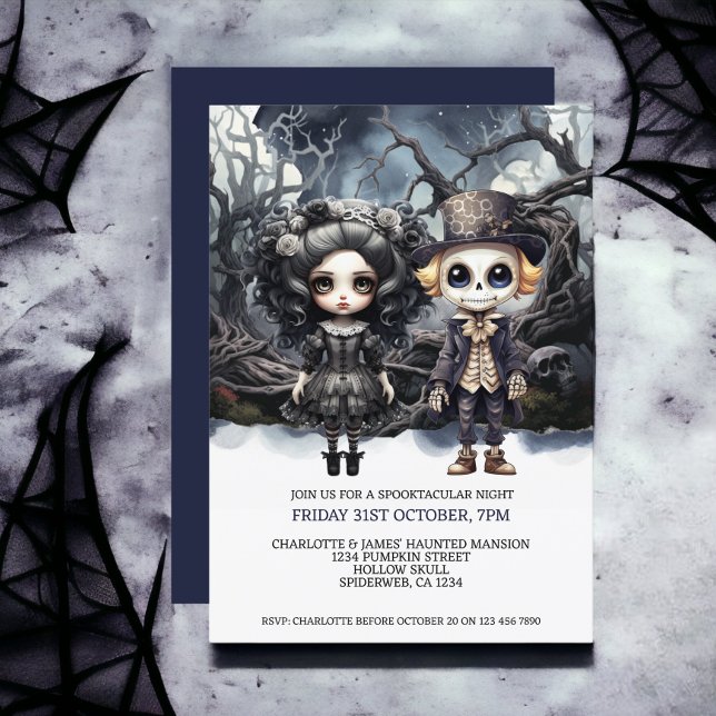 Halloween-scary Gothic par i Skogen Inbjudningar (Halloween Scary Gothic Couple In Woods Invitations from Ricaso. Gothic girl & Skeleton boy)