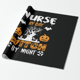 Halloween-sjuksköterska efter daglig dräktighet vi presentpapper
