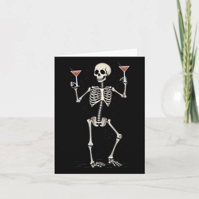 Halloween Skeleton Drinking Manhattan Svan Kort (Framsida)