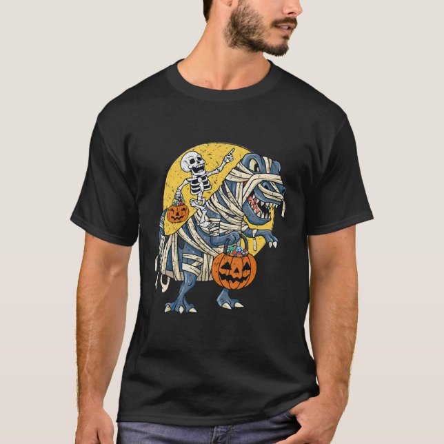 Halloween Skeleton Riding Mummy Dinosaur T rex Pum T Shirt (Framsida)
