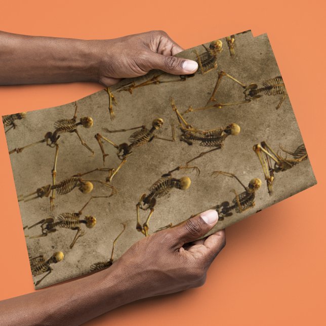 Halloween Skeletons Dancing Scary Spooky Presentpapper (Skapare uppladdad)