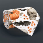 Halloween Skull Fladdermus och Flowers Slips<br><div class="desc">En charmerande,  handmålad vattenfärg Halloween mönster-slips med pumpor,  döskallar,  fladdermus och höstblommor. Ett underbart helgdag tillbehör till Halloween fest. Kommer att ge en underbar gotsisk blick på en skarp svart skjorta.</div>