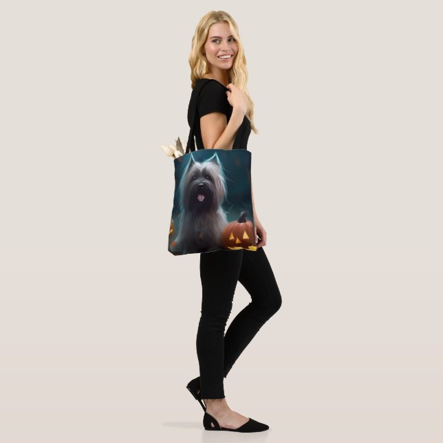 Halloween Skye Terrier Med Pumpa Skräckinjagande Tygkasse (På modell)