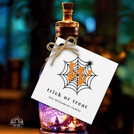 Halloween Spindelnät Bus eller godis Monogram Gåvor Etiketter