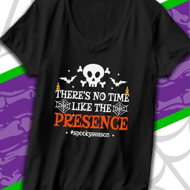 Halloween Spirit Skull Crossbone Funny Halloween T Shirt (Skapare uppladdad)