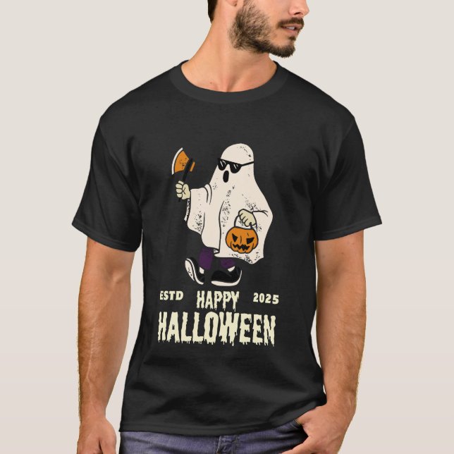 Halloween spöken rör sig i skuggor, redo? t shirt (Framsida)