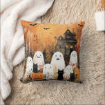 Halloween spöken, svarta katter och fladdermus kudde<br><div class="desc">Halloween-design med lycklig spöken,  svarta katter,  fladdermus,  pumpor och hemsökta hus. Happy halloween!</div>