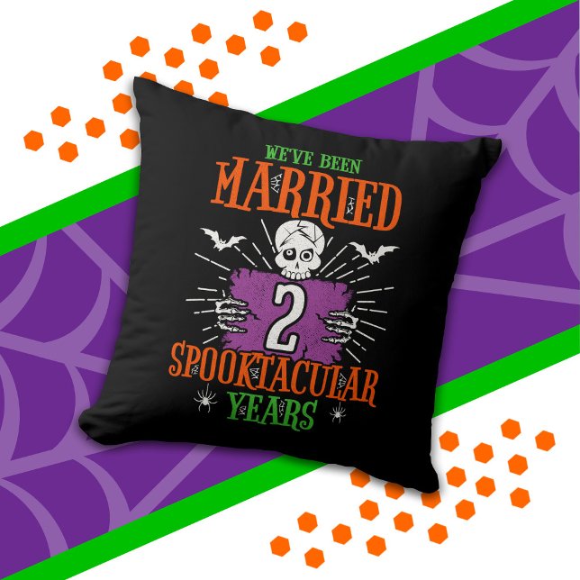 Halloween Spooktacular 2-års bröllopsdag Kudde (Skapare uppladdad)