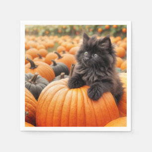 Halloween svart kattunge på en pumpa pappersservett