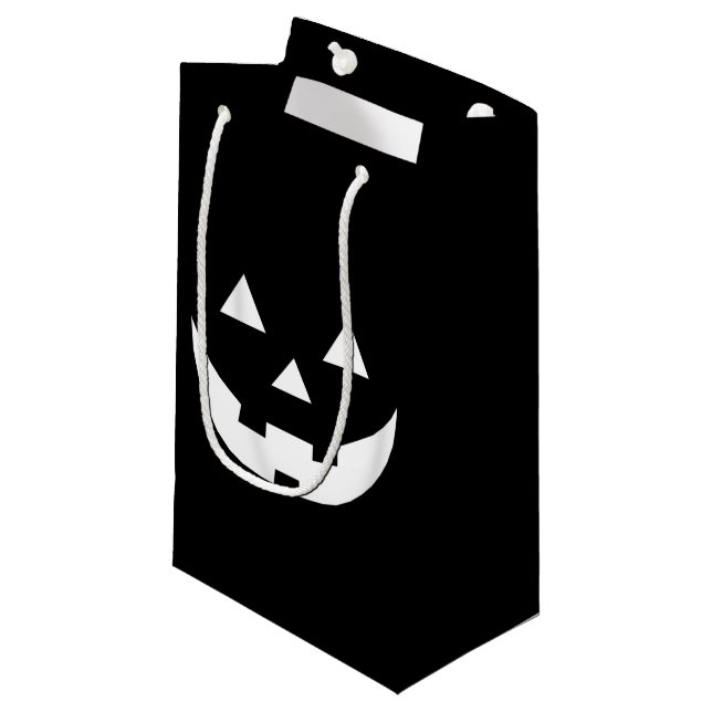 Halloween svartvit Jack o lantern-skrämmande behan (Framsidan Vinklad)