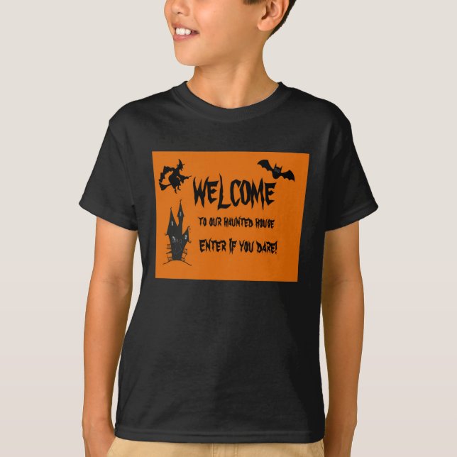 Halloween T-shirt för barn med spökhus: Mysigt och (Framsida)
