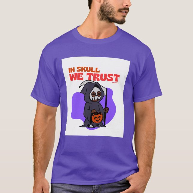 Halloween T-Shirt för män 'In Skull We Trust' (Framsida)