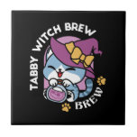 Halloween Tabby Cat – Witch Hat & Potion Art Kakelplatta<br><div class="desc">A mischievously magical moment! This adorable Tabby Witch Brew design features a happy tabby cat wearing a big witch hat with a bow, clutching a spooky potion. Perfect for Halloween lovers, cat fans, or anyone who adores cute and magical artwork. Ideal for October-themed gifts, witchcore fashion, or festive home decor....</div>