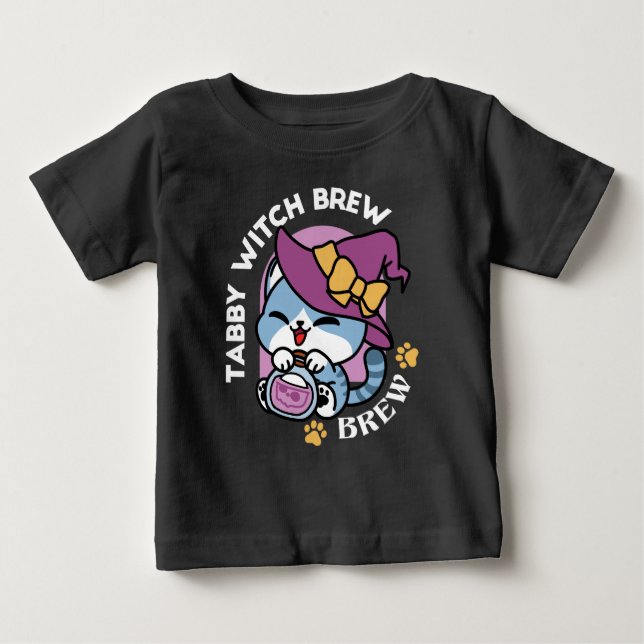 Halloween Tabby Katt – Häxhatt & Trolldrycks Konst T Shirt (Framsida)