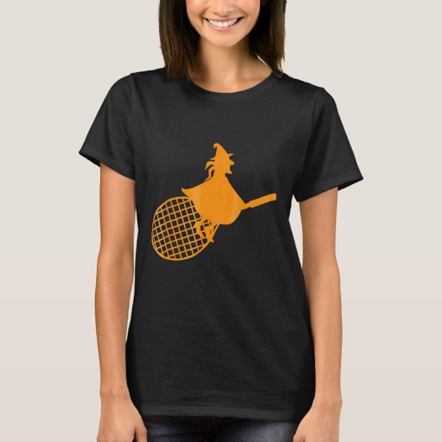 Halloween Tennis Witch på tennis Racket T Shirt (Framsida)